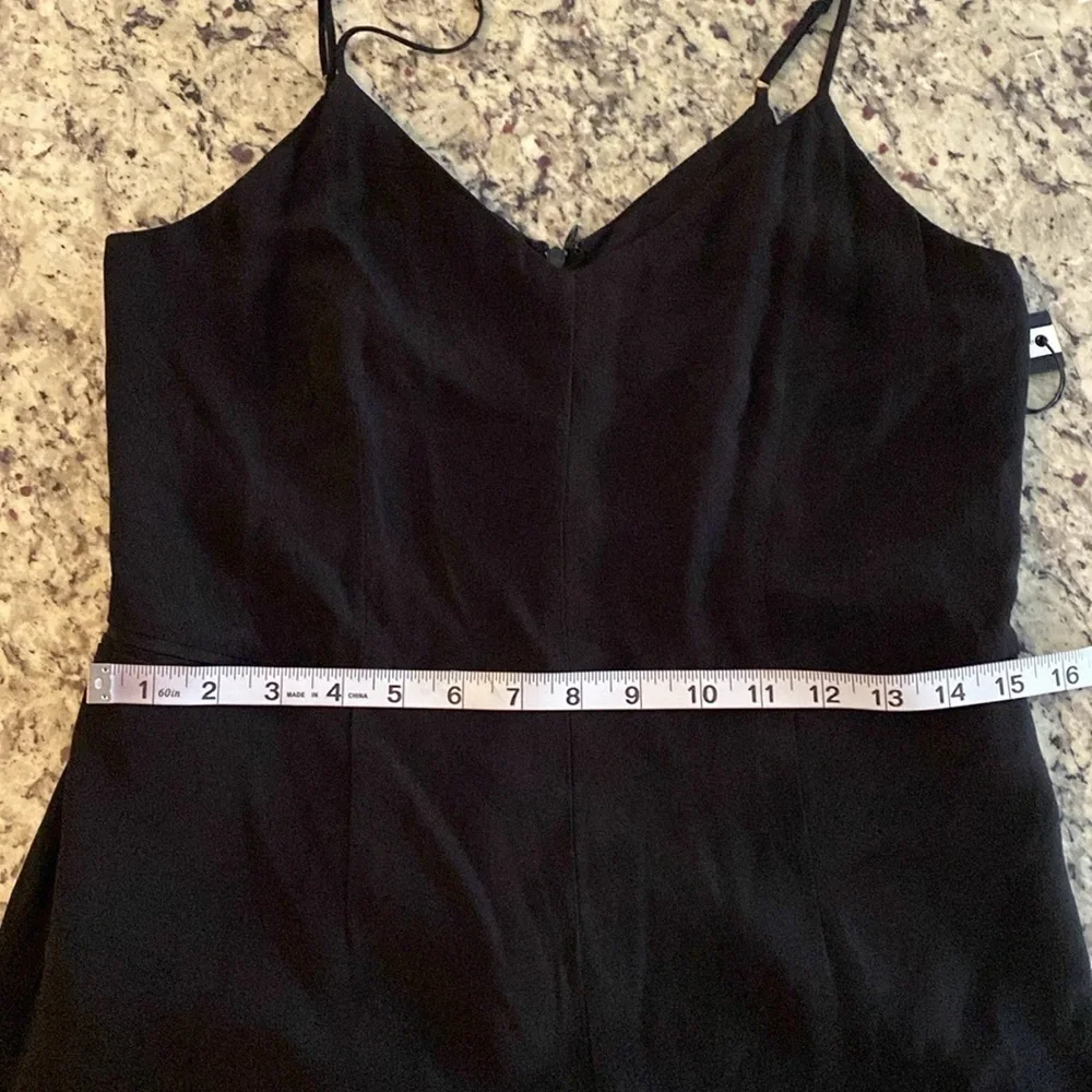 NWT Anthropologie The Essential Black V-neck Jumpsuit 4 AH4